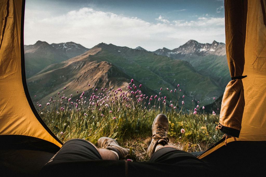 Essential Gears that Would Ease Your Next Outdoor Camping Adventure